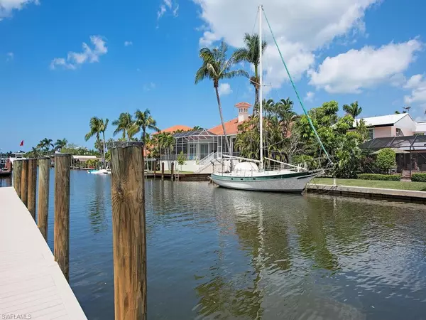 Naples, FL 34102,Address not disclosed