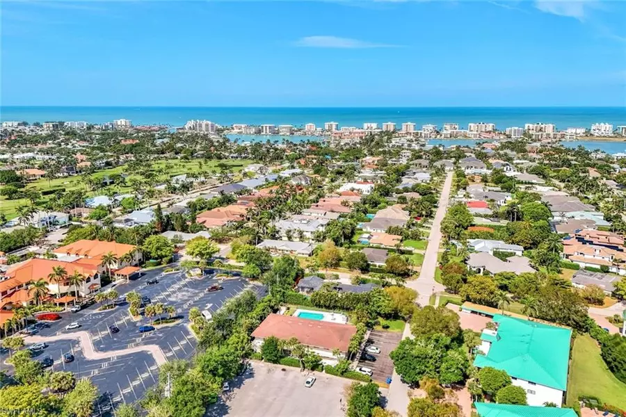 820 Ketch DR #7, Naples, FL 34103