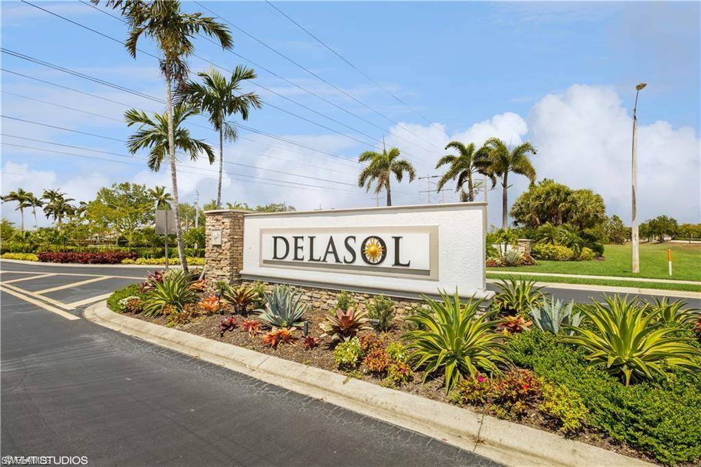 Naples, FL 34110,15474 Los Reyes LN
