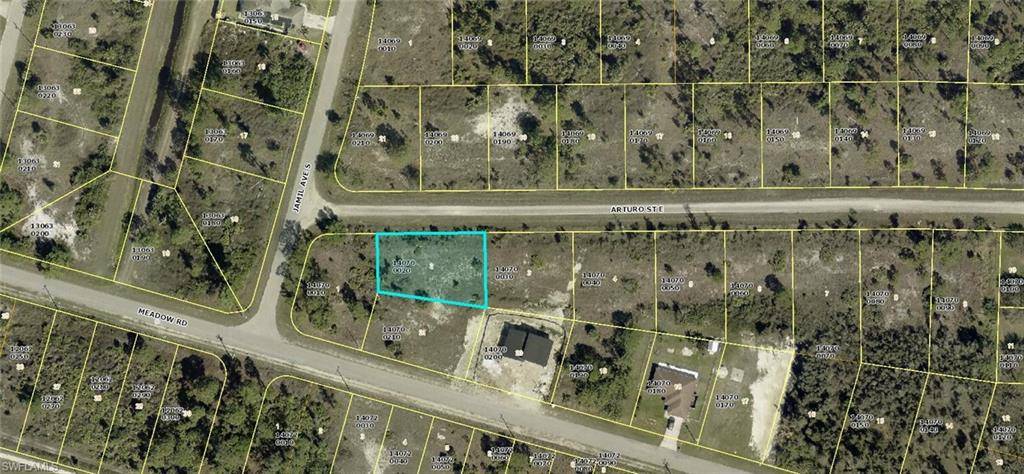 850 Arturo ST E, Lehigh Acres, FL 33974