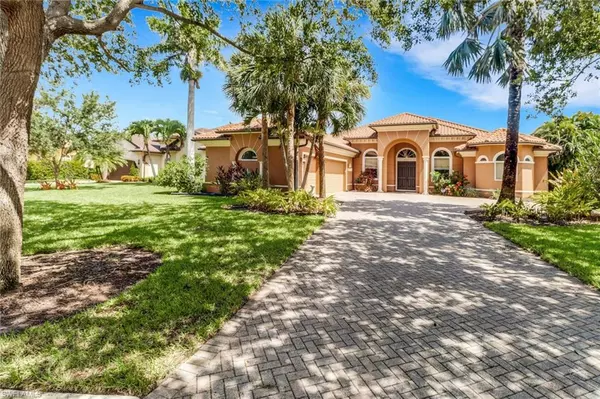 Naples, FL 34110,415 Saddlebrook LN