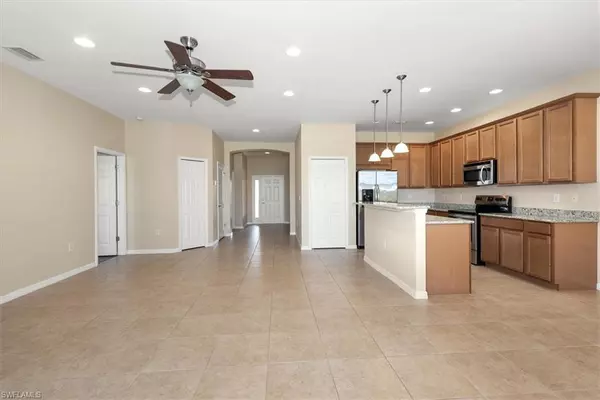 North Fort Myers, FL 33917,3305 Magnolia Landing LN