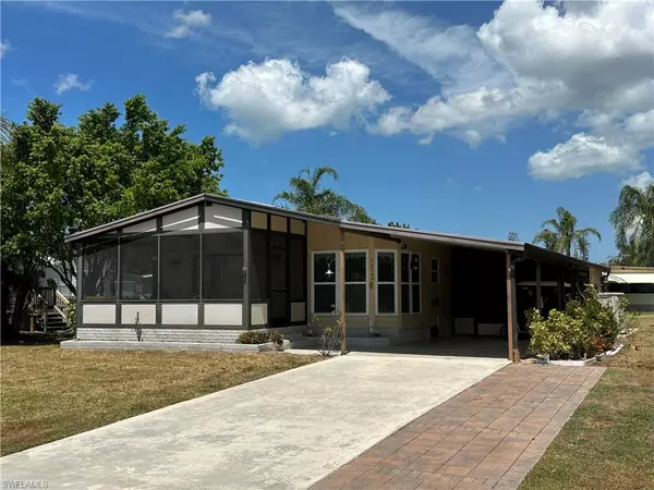 Bonita Springs, FL 34135,26249 Squire LN