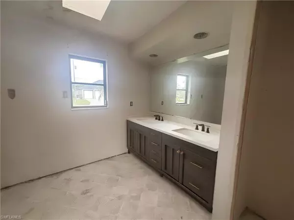 Cape Coral, FL 33914,1408 SW 49th ST