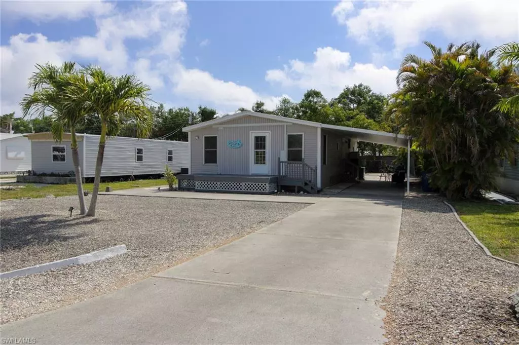 Fort Myers, FL 33908,16061 Siesta DR