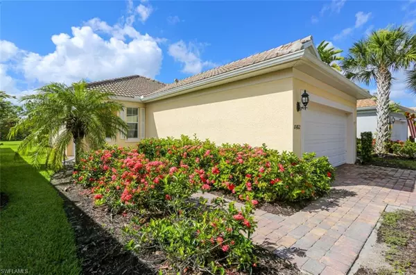 Naples, FL 34114,8482 Karina CT