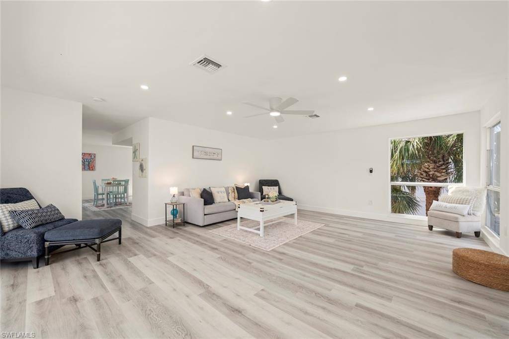 Sanibel, FL 33957,9228 Belding DR