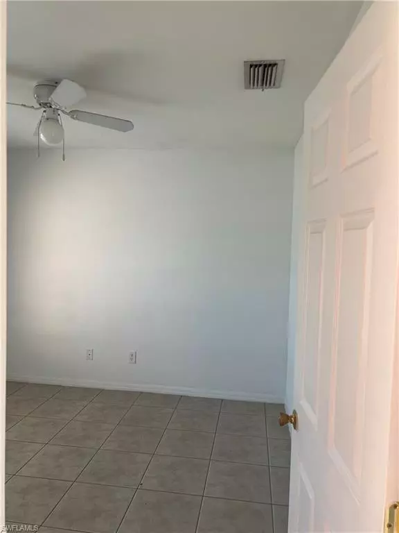 Cape Coral, FL 33991,281/279 SW 3rd TER