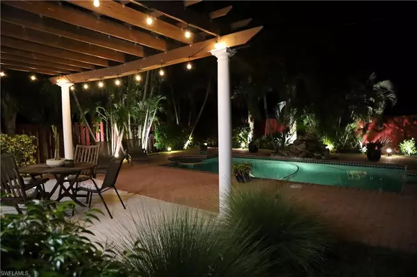 27553 Playa Del Rey LN, Bonita Springs, FL 34135