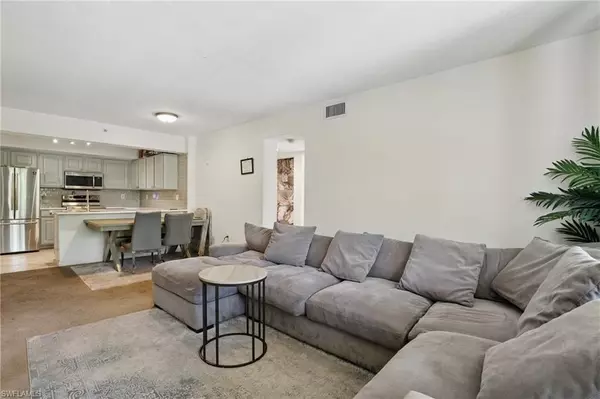 Fort Myers, FL 33901,4109 Residence DR #515