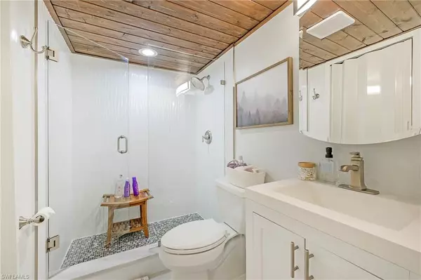 Naples, FL 34108,260 Southbay DR #102