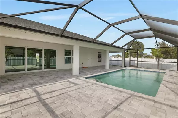 2048 NW 3rd TER, Cape Coral, FL 33993
