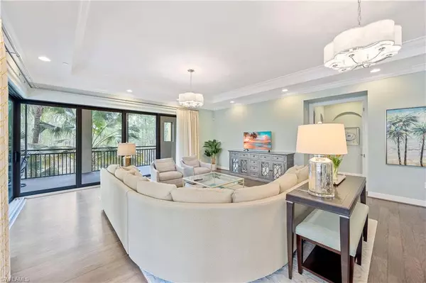 Naples, FL 34109,2745 Tiburon BLVD E #102
