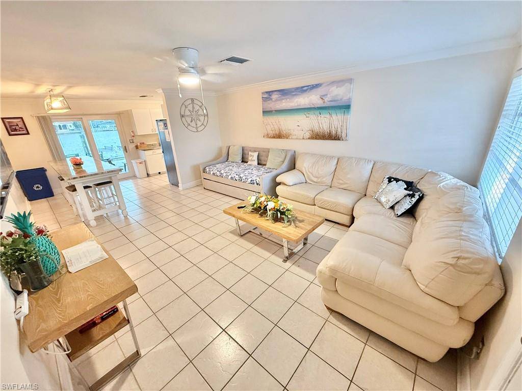 Cape Coral, FL 33904,1726 Bikini CT #L