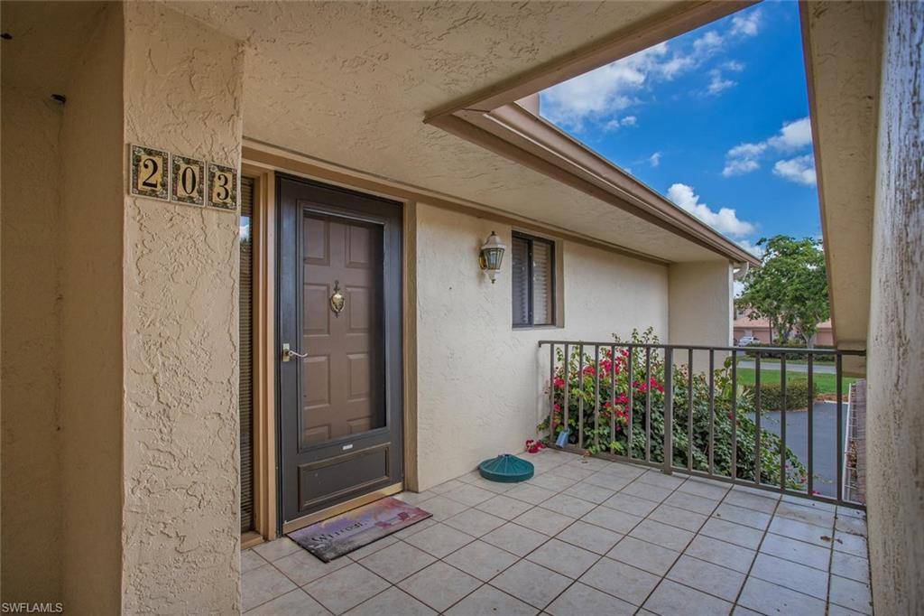 Naples, FL 34110,537 Lake Louise CIR #203