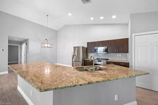 Naples, FL 34116,1429 Monarch CIR