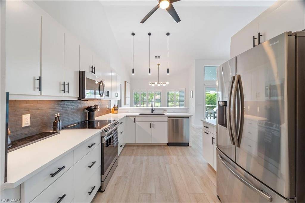 Naples, FL 34112,5192 Lochwood CT