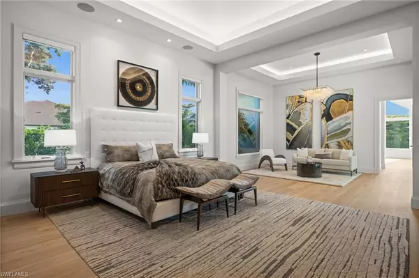 Naples, FL 34108,115 East AVE