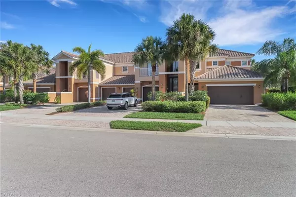 10390 Glastonbury CIR #102, Fort Myers, FL 33913