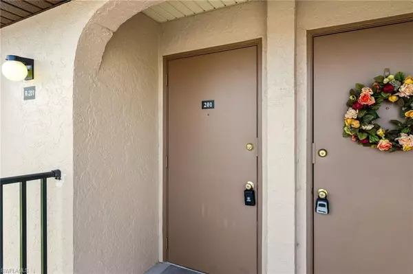 Punta Gorda, FL 33983,25100 Sandhill BLVD #201