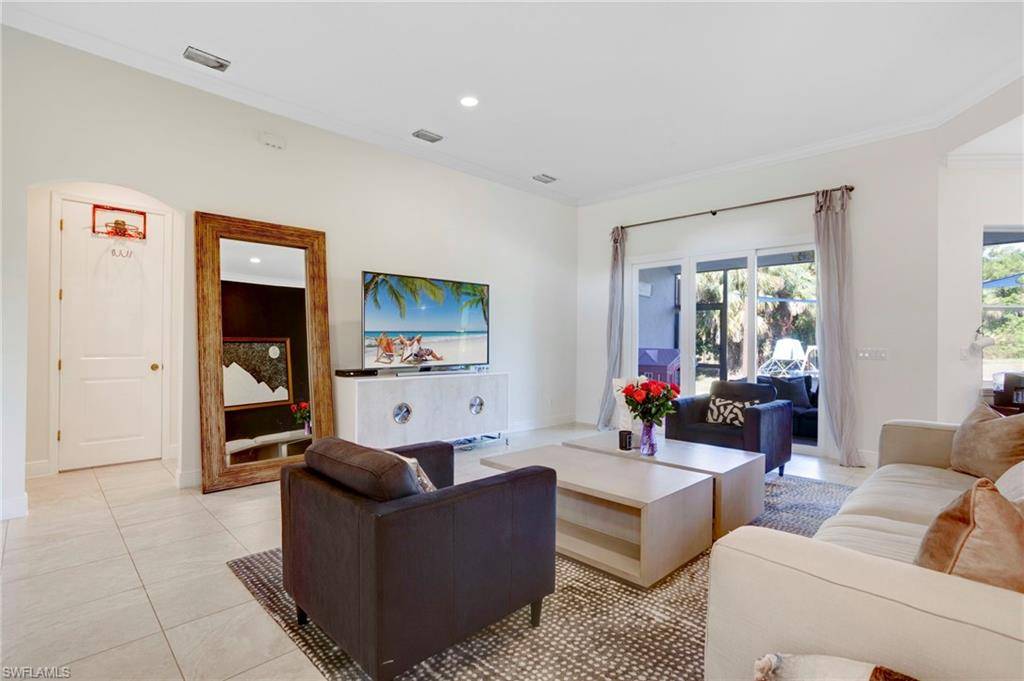 Naples, FL 34120,757 12TH ST NE