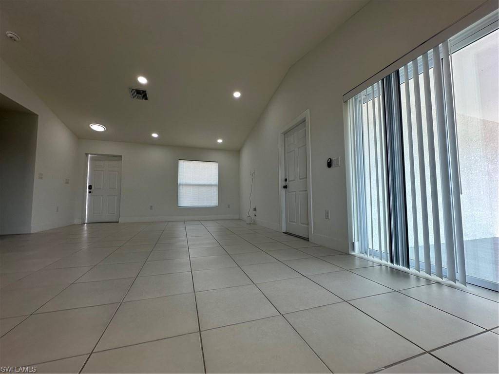 Cape Coral, FL 33993,3918 NW 40th TER