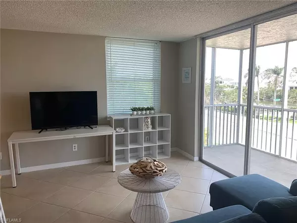 Bonita Springs, FL 34134,5500 Bonita Beach RD #408