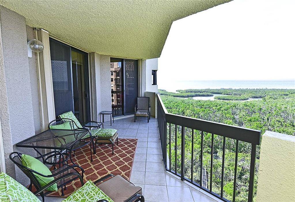 Naples, FL 34108,6001 Pelican Bay BLVD #1406