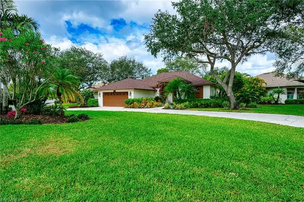 7106 Lone Oak BLVD, Naples, FL 34109