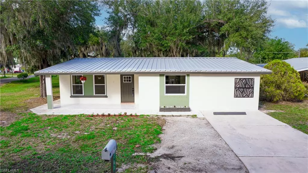 203 Carol WAY, Fort Myers, FL 33905