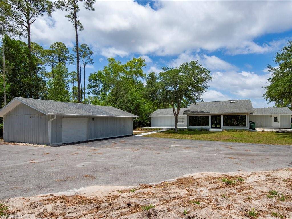 Naples, FL 34109,6800 Bottlebrush LN