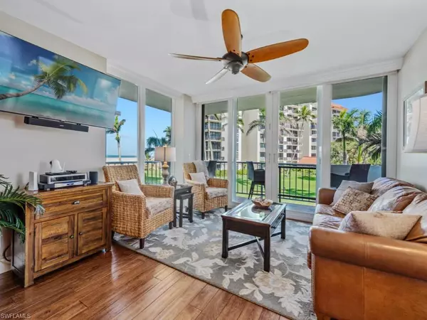 Marco Island, FL 34145,140 Seaview CT #206N