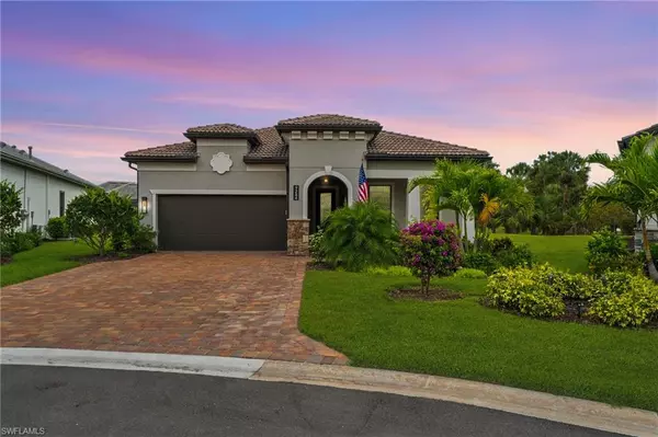 9284 Cormorant DR, Naples, FL 34120