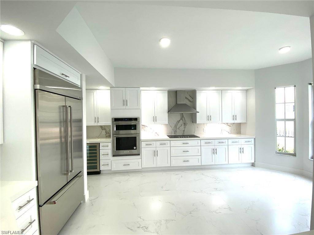 Naples, FL 34110,385 Sea Grove LN #7