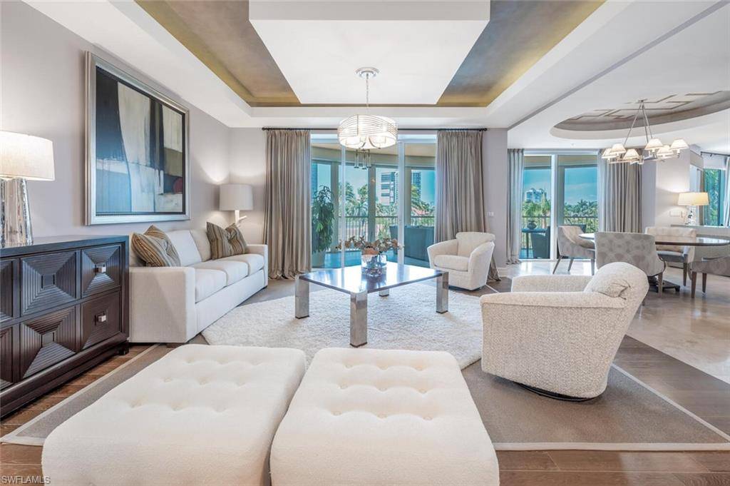 Naples, FL 34103,4501 Gulf Shore BLVD N #404
