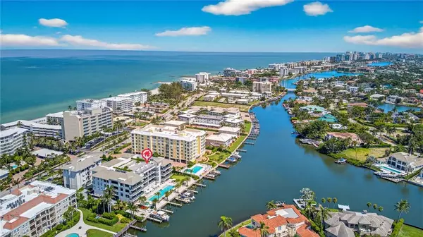 Naples, FL 34102,1820 Gulf Shore BLVD N #202