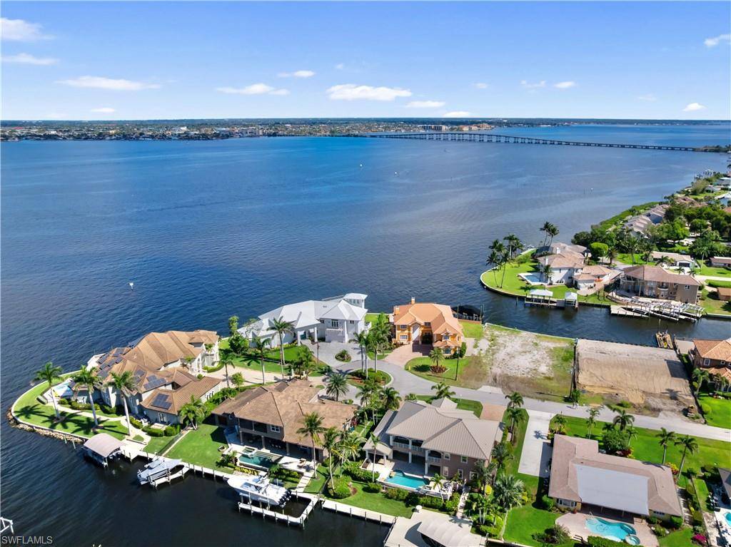Fort Myers, FL 33919,799 Cypress Lake CIR