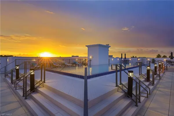 Naples, FL 34102,875 6th AVE S #304