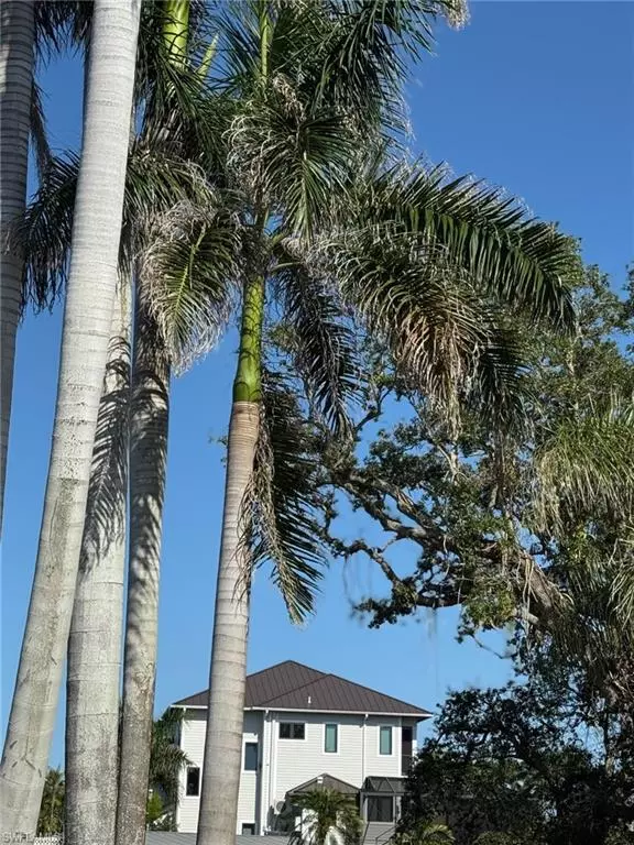 Bonita Springs, FL 34134,27559 Big Bend RD