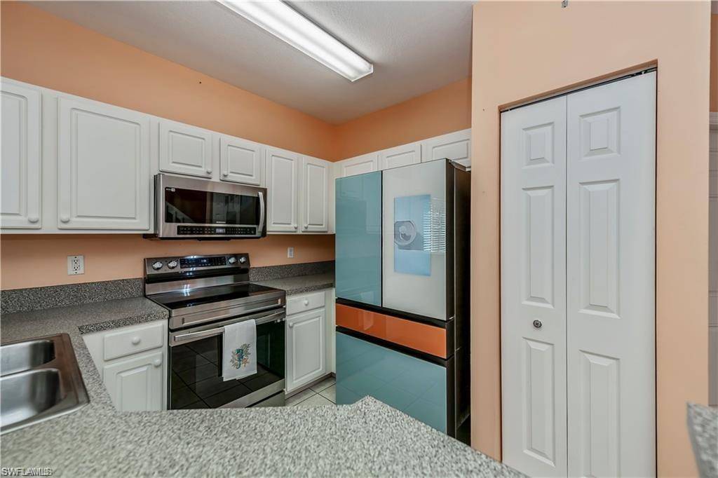 Fort Myers, FL 33966,8137 Pacific Beach DR