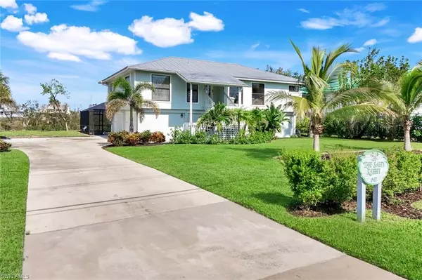 Sanibel, FL 33957,647 Rabbit RD