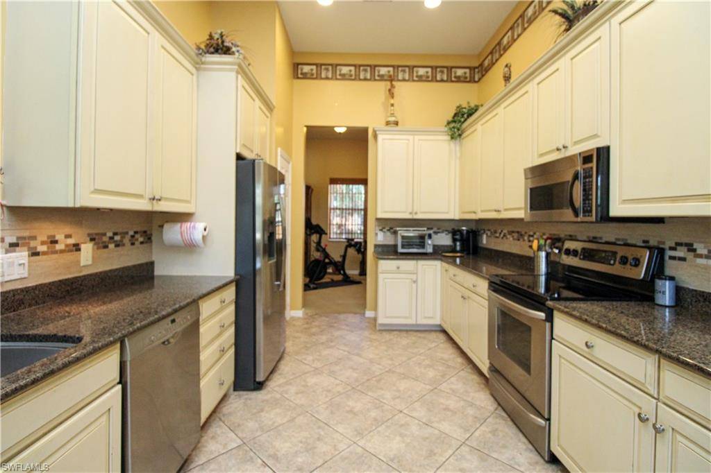 Bonita Springs, FL 34135,12240 Toscana WAY #202