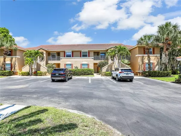 Naples, FL 34119,6670 Huntington Lakes CIR #104