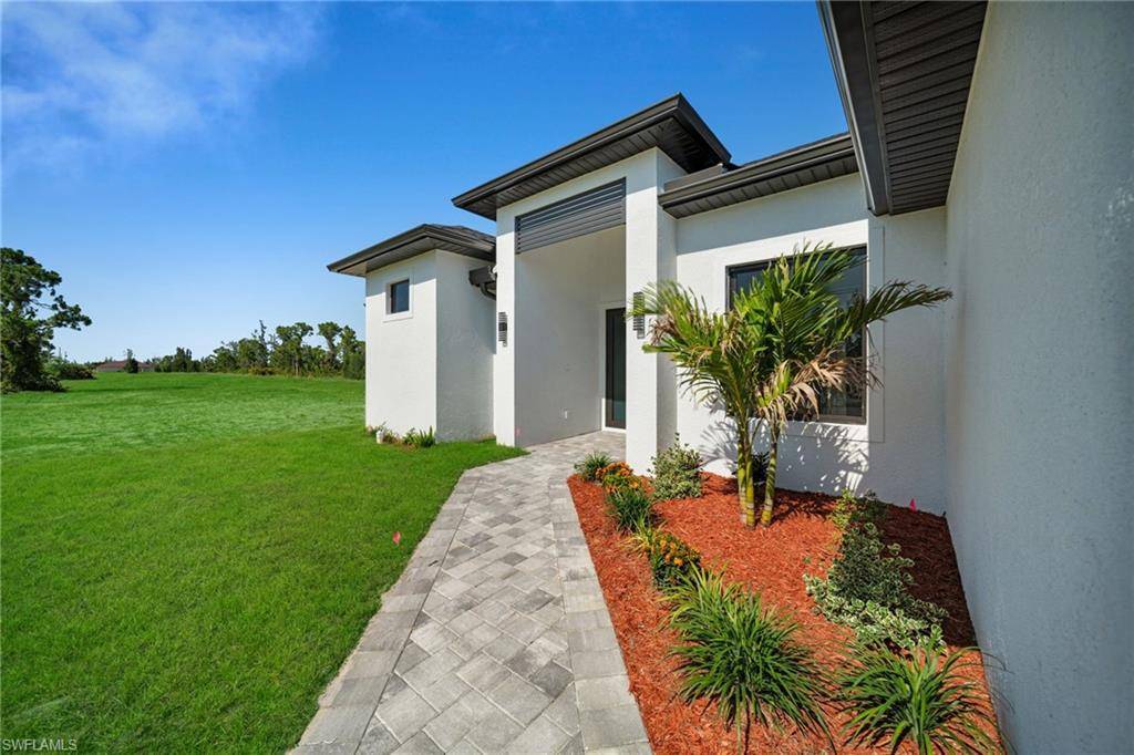 Cape Coral, FL 33909,3913 NE 9th AVE