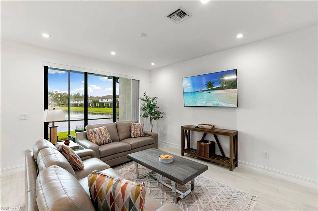 Naples, FL 34119,7555 Rockefeller DR