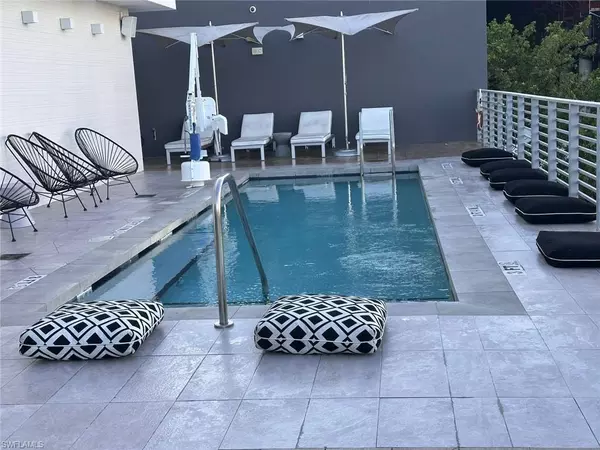 Miami Beach, FL 33140,6080 COLLINS AVE #308