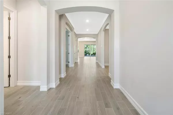 Bonita Springs, FL 34135,16800 BAY ISLAND CT