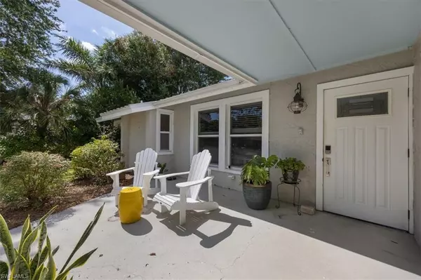 Naples, FL 34104,2777 Clipper WAY