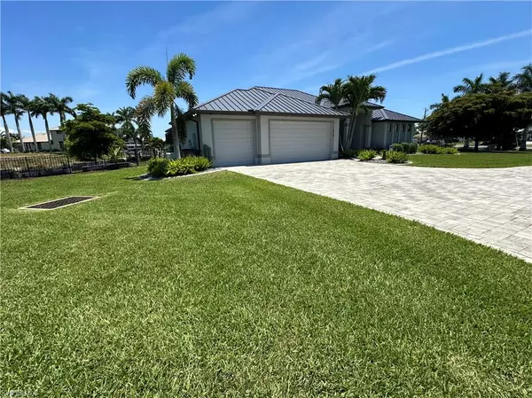Cape Coral, FL 33904,410 SE 26th TER