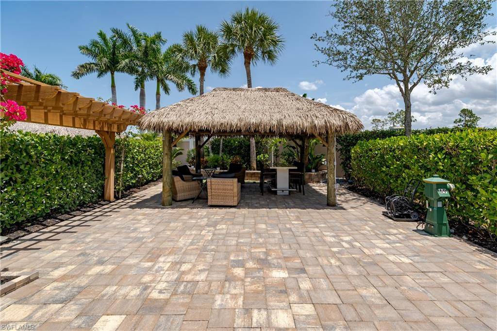 13615 Snook CIR, Naples, FL 34114